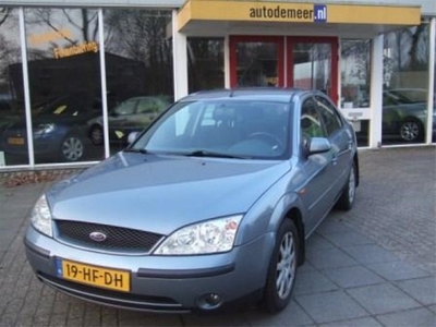 Ford Mondeo 2.0-16V Collection (bj 2001, automaat)