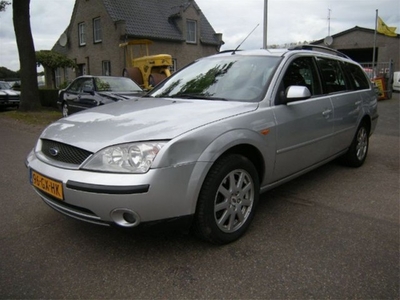 Ford Mondeo 2.0 TDdi Ghia (bj 2001)