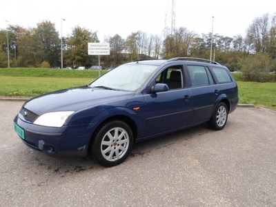 Ford Mondeo Wagon 1.8-16V Cool Edition 450,- MOTOR NIET