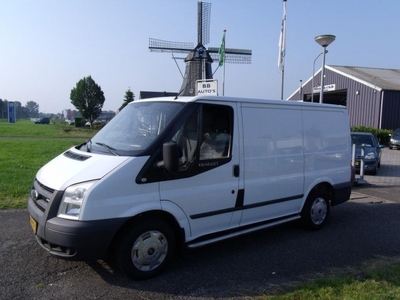 Ford Transit 260S 2.2 TDCI