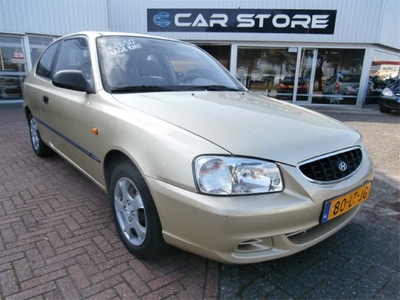 Hyundai Accent 1.3i (bj 2003)