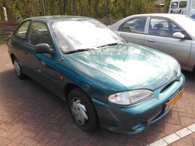 Hyundai Excel 1.3i GENOEMDE PRIJS IS DE AANBETALING VOOR