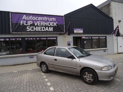 Hyundai Excel 1.3i SE Stuurbekrachtiging