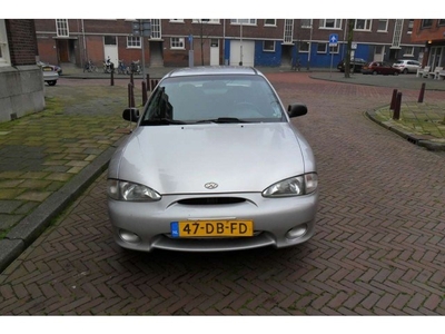 Hyundai Excel 1.3i SE stuurbkr (bj 1999)