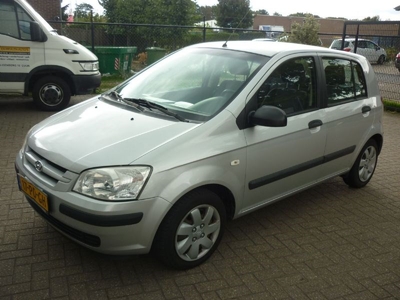 Hyundai Getz Hyundai getz 1.1i GL Young 5deurs 75.728km nap