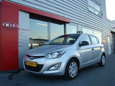 Hyundai i20 1.2i Business Edition (bj 2012)