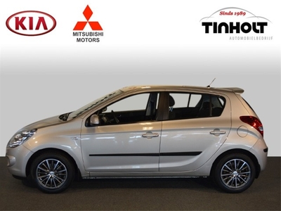 Hyundai i20 1.2i Business Edition (bj 2012)