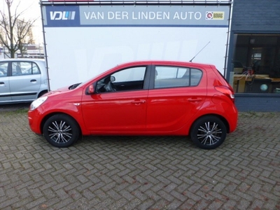 Hyundai i20 1.2i Dynamic Airco Velgen (bj 2009)