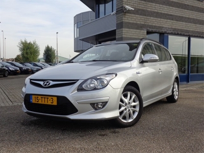 Hyundai i30 1.4I MOTION CD USB LMV PDC ECC CRUISE-CONTROLE