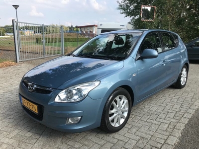 Hyundai i30 1.6crdi style APK 08-2019 veel opties (2007)