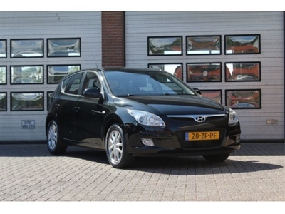 Hyundai i30 1.6cvvt dynamic version (bj 2008)