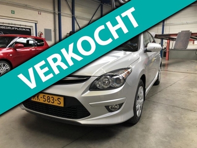 Hyundai I30 . AIRCO / CRUISE / XENON / STOELVW / TOPSTAAT