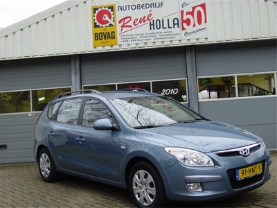 Hyundai i30 CW 1.6i Dynamic (bj 2009)