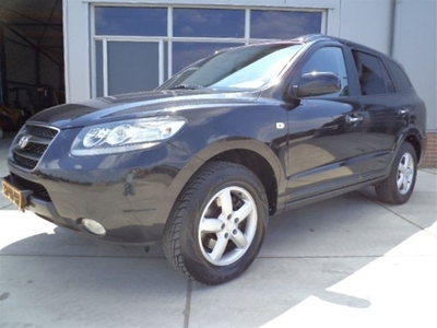 Hyundai Santa Fe 2.7 style version 2wd 7-persoons (bj 2006)