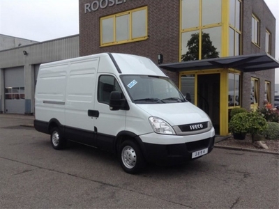 Iveco Daily 2.3 HPT.L2/H2 (bj 2010)