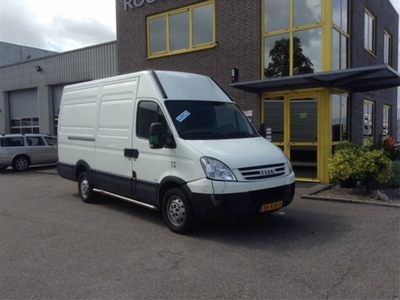 Iveco Daily 35 S 14V 330 H2 AUTOMAAT (bj 2009)