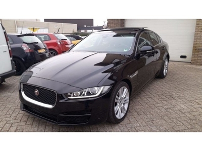 Jaguar XE 2.0 D Prestige Nieuwstaat! 180PK Automaat!