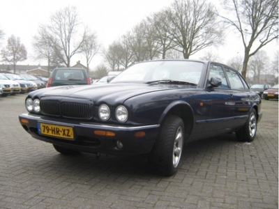 Jaguar XJ 3.2 V8 Executive Staat in de Krim (bj 2001)