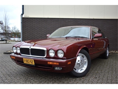 Jaguar XJ 4.0 LWB (bj 1997, automaat)