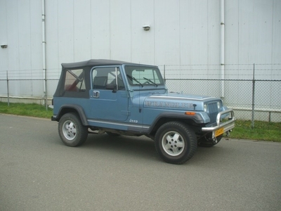 Jeep - Wrangler 2.5 Benzine Softtop en Hardtop - Verkocht!!