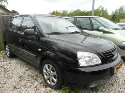 Kia Carens 1.8-16V EX Luxe (bj 2004)