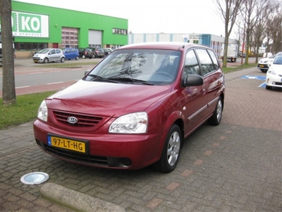 Kia Carens 1.8-16V LX (bj 2003)