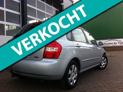 Kia Cerato 2.0 CRDi EX BJ2006 5DRS AIRCO NIEUWSTAAT