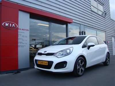 Kia Rio 1.2 Plus Pack 7 JAAR GARANTIE (bj 2013)