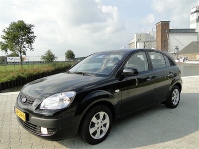 Kia Rio 1.4 X-tra 5 drs (bj 2008)