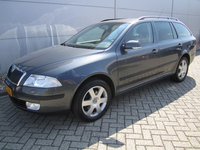 Škoda Octavia 1.6 75KW COMBI BUSINESS (bj 2007)