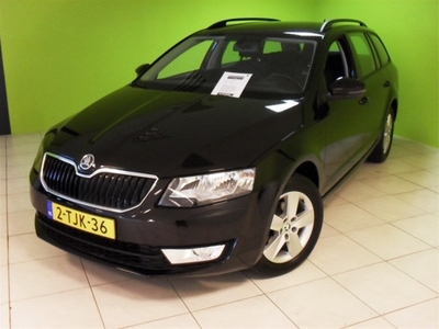 Škoda Octavia Combi Combi 1.2 TSI Ambition, ACTIE!