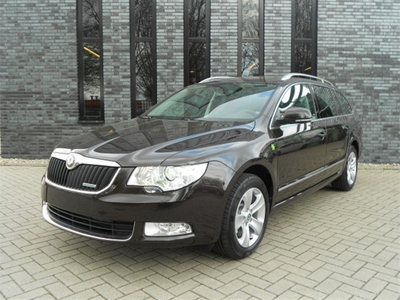 Škoda Superb Combi 1.6 TDI Greenline Actic € 4.500,-