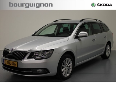 Škoda Superb Combi 1.8 TSI 160pk DSG Automaat, Navigatie