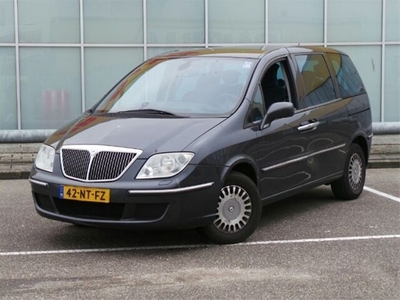 Lancia Phedra 2.0 JTD Executive (bj 2004)