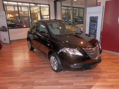 Lancia Ypsilon 0.9 Twinair S&s Dfn Gold (bj 2013)