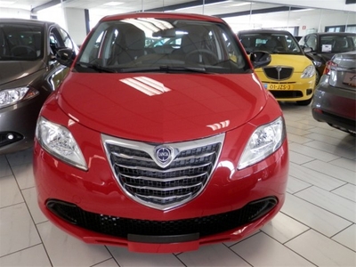 Lancia Ypsilon Silver Plus 0.9 Twinair S&s (bj 2013)