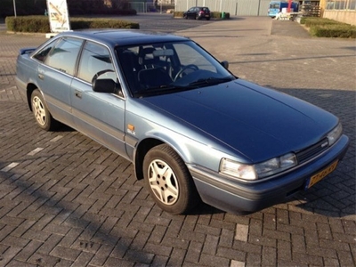 Mazda 626 2.0 12V GLX HATCHBACK (bj 1989)