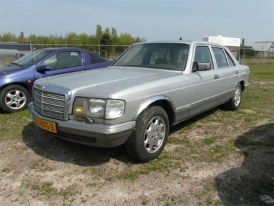 Mercedes-Benz 126 500 SEL FULL OPTIONS (bj 1982, automaat)