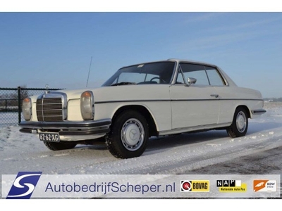 Mercedes-Benz 200-280 (W115) 250C origineel Hollandse auto