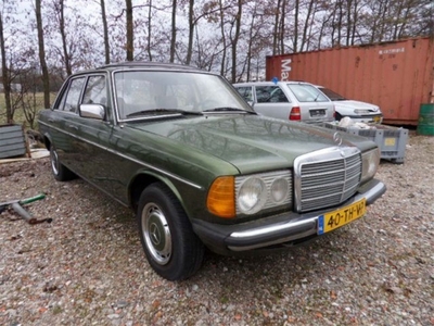 Mercedes-Benz 200-280 (W123) 300 D 5 cyl. AUTOMAAT