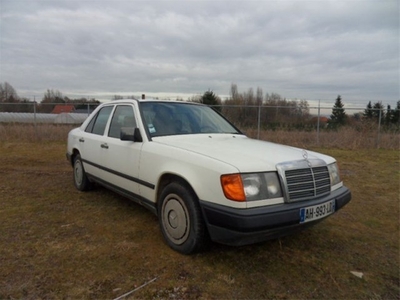 Mercedes-Benz 200-300 124 type 200 D (bj 1986)