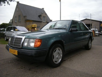 Mercedes-Benz 200-500 (W124) 230 E SEDAN AUTOMAAT (bj 1986)