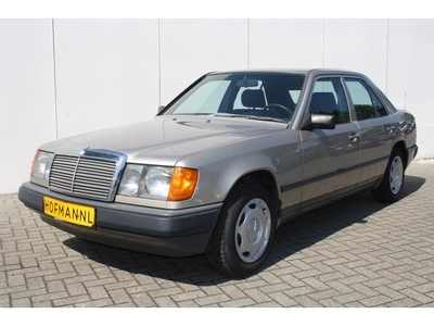 Mercedes-Benz 200-serie 230 E (bj 1986)