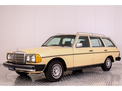 Mercedes-Benz 200-serie 300 TD Automaat (bj 1979)