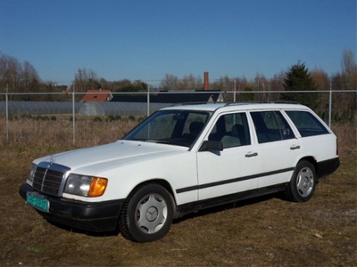 Mercedes-Benz 200t-300t 200D (bj 1986)