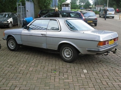 Mercedes-Benz 230 CE (bj 1978)