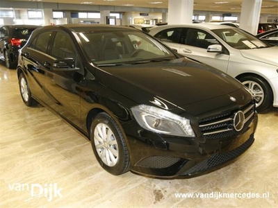 Mercedes-Benz A-Klasse 180 Blue Efficiency 7g-dct Ambition