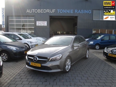 Mercedes-Benz A-klasse 200 d Business Solution AMG