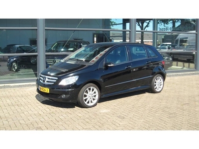 Mercedes-Benz B-klasse 200 automaat, command navigatie