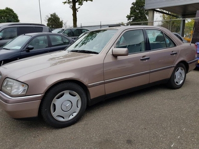 Mercedes-Benz C-klasse 180 Elegance